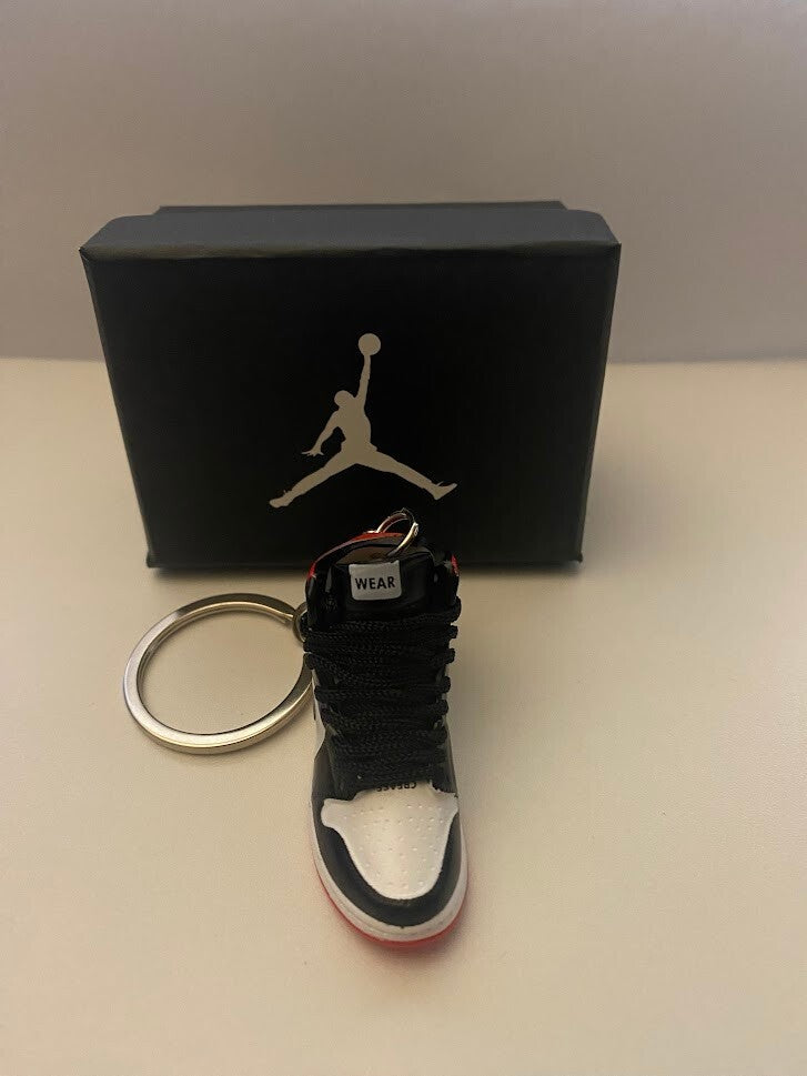 AIR JORDAN 1 RETRO HIGH(NOT FOR RESALE VARSITY RED)-3D SNEAKER KEYCHAIN WITH BOX
