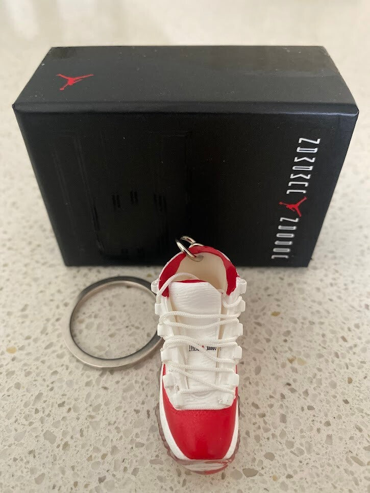AIR JORDAN 11 RETRO-(CHERRY)-1/6 SCALE 3D SNEAKER KEYCHAIN WITH BOX