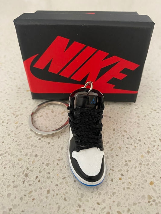 NIKE AIR JORDAN 1 MID SE-(ROYAL BLACK TOE)-3D SNEAKER KEYCHAIN WITH BOX