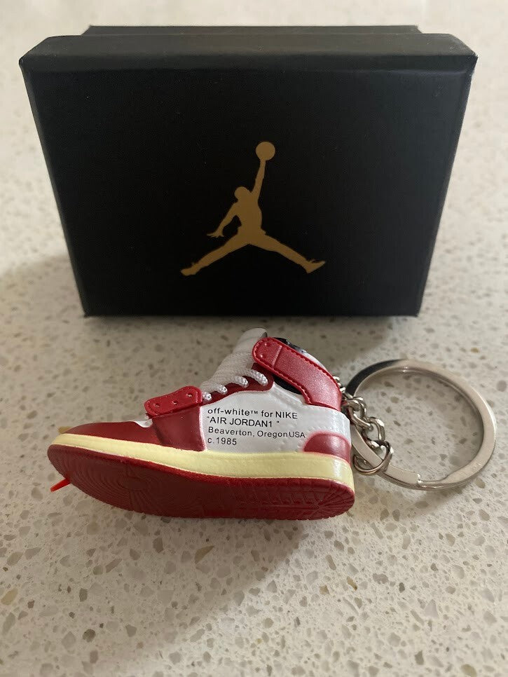 JORDAN 1 RETRO HIGH OFF-WHITE-(CHICAGO)-3D SNEAKER KEYCHAIN WITH BOX