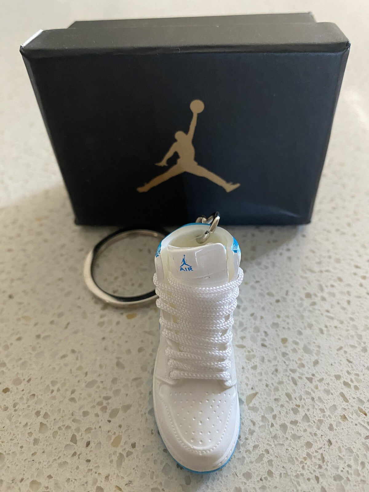 NIKE AIR JORDAN 1 RETRO HIGH-3D SNEAKER KEYCHAIN WITH BOX