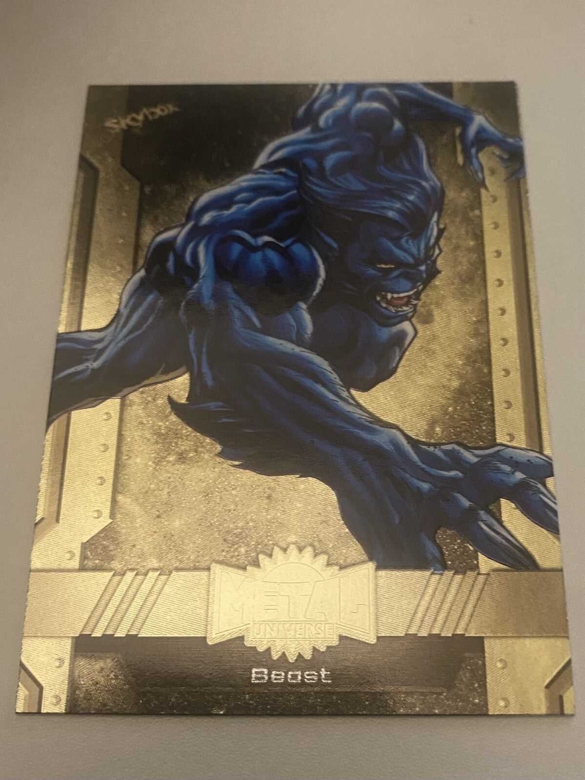 2023 SKYBOX MARVEL METAL AVENGERS-BEAST-NO.76 (GOLD FX)