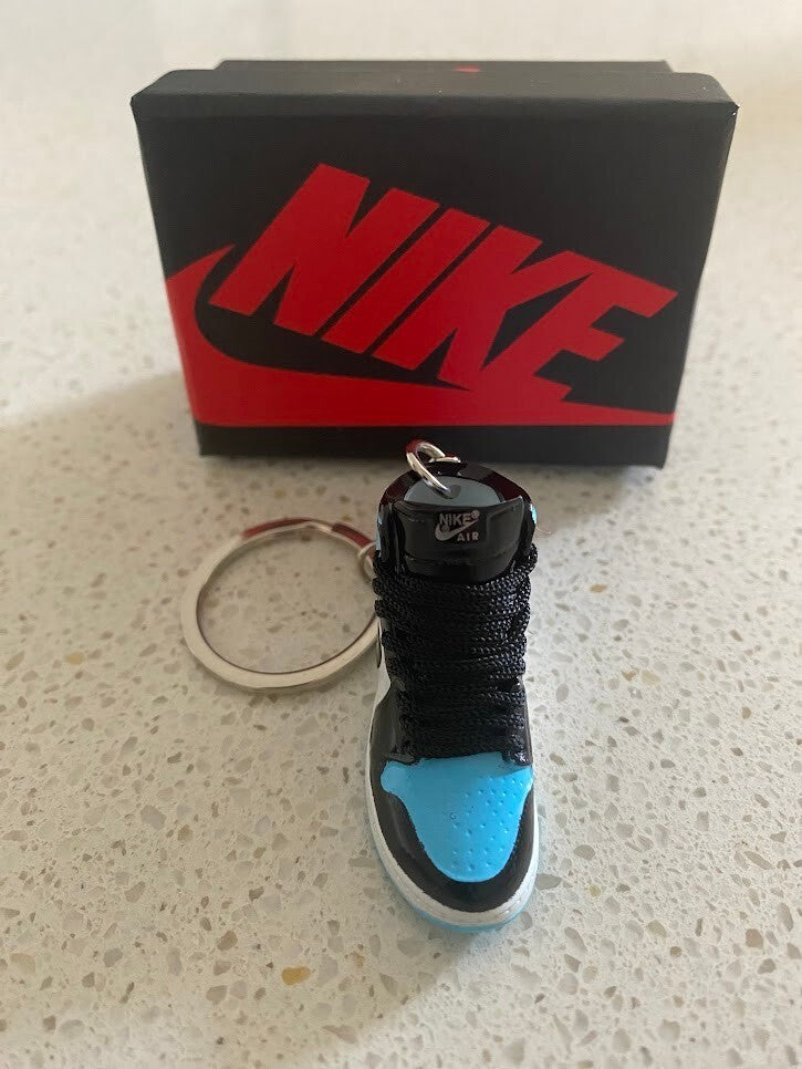 NIKE AIR JORDAN 1 RETRO HIGH OG-(UNC TOE)-3D SNEAKER KEYCHAIN WITH BOX