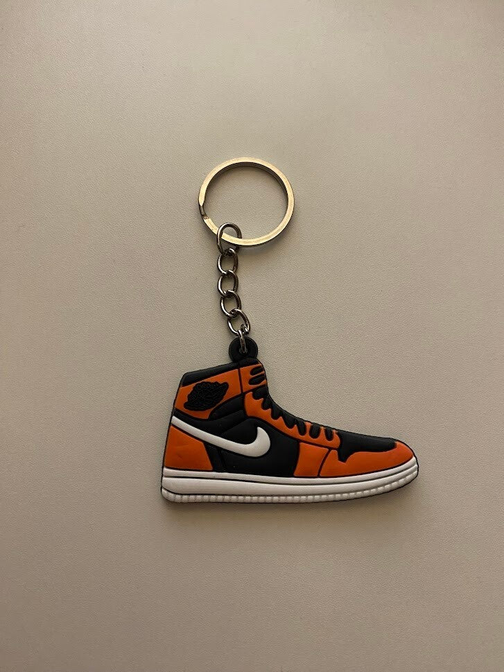 AIR JORDAN 1 RETRO-(BLACK CONE)-2D SNEAKER KEYCHAIN
