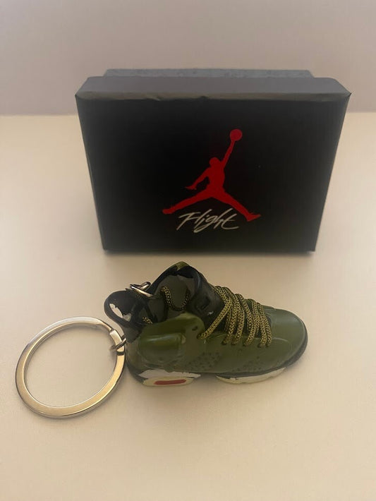 AIR JORDAN 6 RETRO-(TRAVIS SCOTT)-1/6 SCALE 3D SNEAKER KEYCHAIN WITH BOX