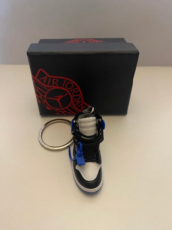 JORDAN 1 RETRO HIGH OFF-WHITE-(FRAGMENT)-3D SNEAKER KEYCHAIN WITH BOX