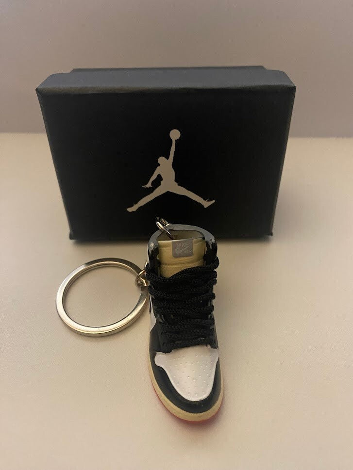 JORDAN 1 RETRO HIGH (UNION LOS ANGELES BLACK TOE)-3D SNEAKER KEYCHAIN WITH BOX
