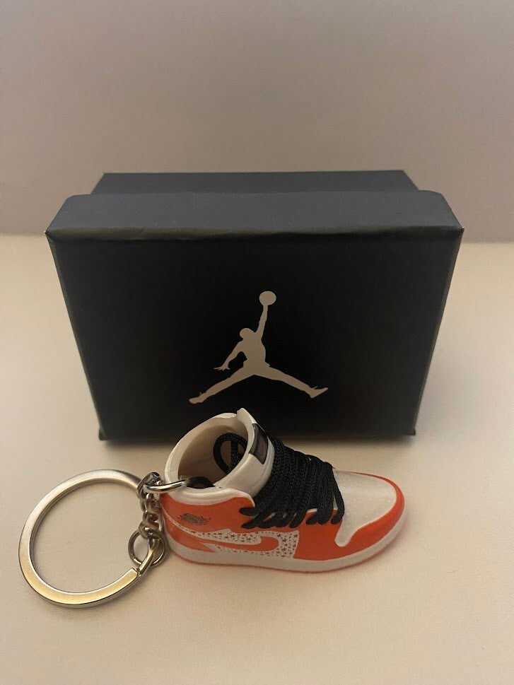SUPREME x AIR JORDAN HIGH STARS (ORANGE)-3D SNEAKER KEYCHAIN WITH BOX