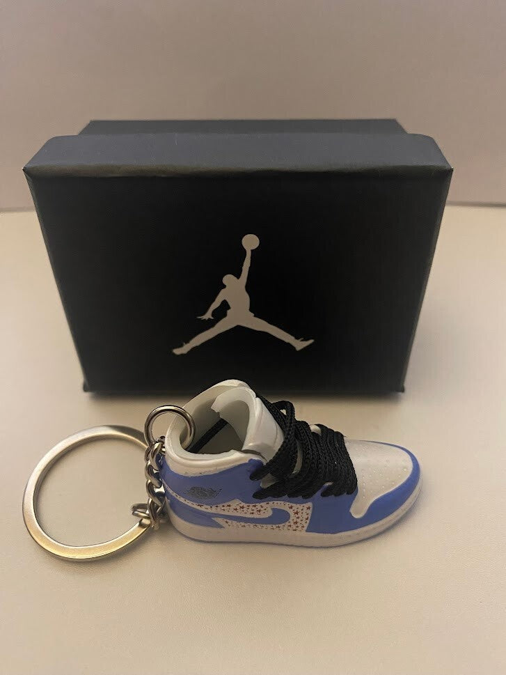 SUPREME x AIR JORDAN HIGH STARS (UNIVERSITY BLUE)-3D SNEAKER KEYCHAIN WITH BOX