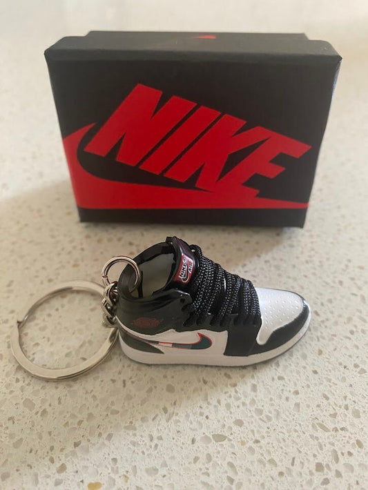 AIR JORDAN 1 RETRO HIGH-(SPORTS ILLUSTRATED-A STAR IS BORN)-3D KEYCHAIN WITH BOX