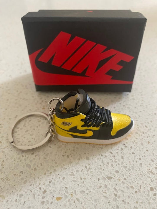 AIR JORDAN 1 RETRO MID-(NEW LOVE)-3D SNEAKER KEYCHAIN WITH BOX