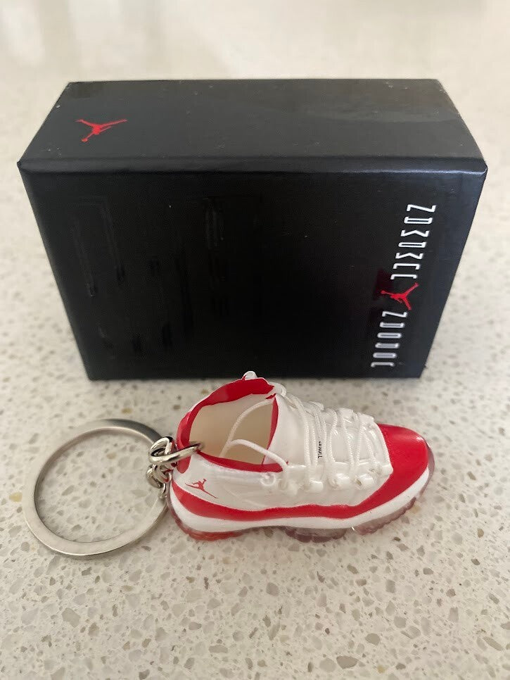 AIR JORDAN 11 RETRO-(CHERRY)-1/6 SCALE 3D SNEAKER KEYCHAIN WITH BOX