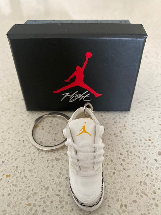 AIR JORDAN 3 RETRO-(LASER ORANGE)-1/6 SCALE 3D SNEAKER KEYCHAIN WITH BOX