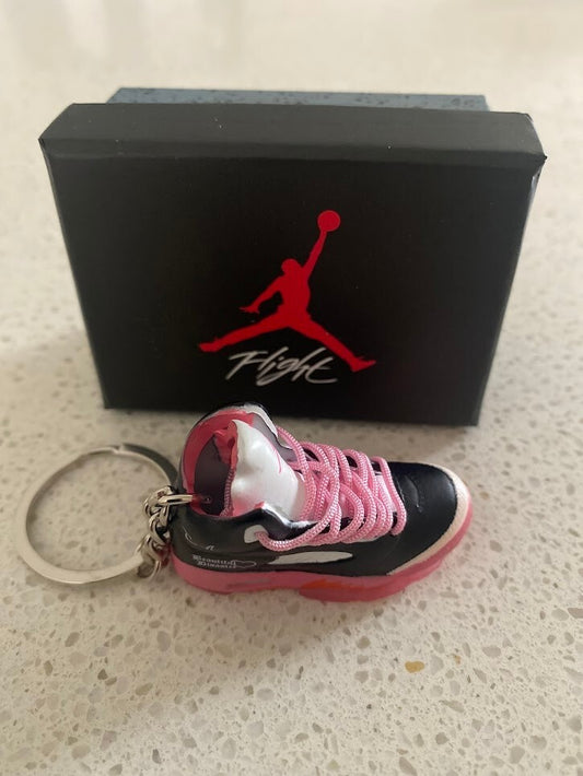 AIR JORDAN 5 RETRO-1/6 SCALE 3D SNEAKER KEYCHAIN WITH BOX