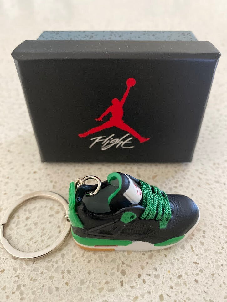 NIKE AIR JORDAN 4 RETRO SB-(BLACK GREEN)-3D SNEAKER KEYCHAIN WITH BOX