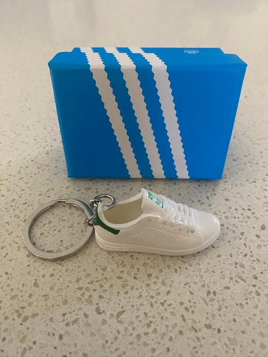 ADIDAS (STAN SMITH)-3D SNEAKER KEYCHAIN WITH BOX