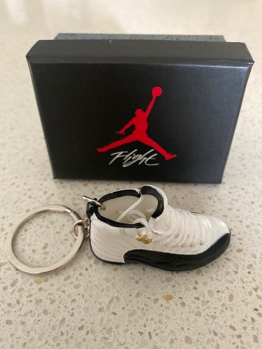 AIR JORDAN 12 RETRO-(TAXI)-1/6 SCALE 3D SNEAKER KEYCHAIN WITH BOX