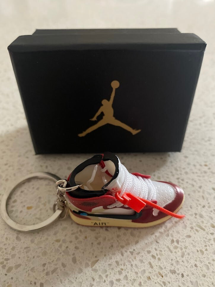 JORDAN 1 RETRO HIGH OFF-WHITE-(CHICAGO)-3D SNEAKER KEYCHAIN WITH BOX