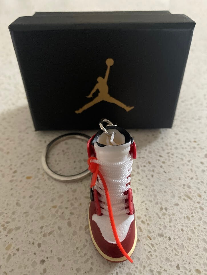 JORDAN 1 RETRO HIGH OFF-WHITE-(CHICAGO)-3D SNEAKER KEYCHAIN WITH BOX