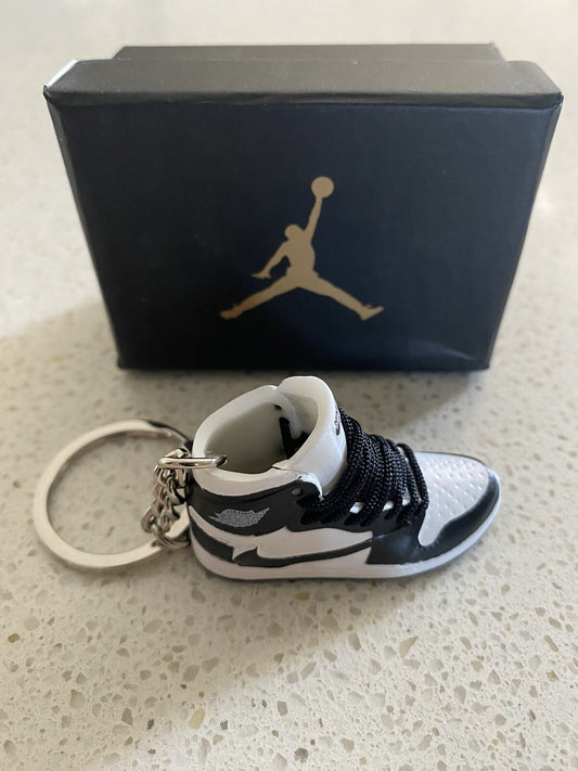 JORDAN 1 RETRO HIGH OG SP-(TRAVIS SCOTT)-3D SNEAKER KEYCHAIN WITH BOX