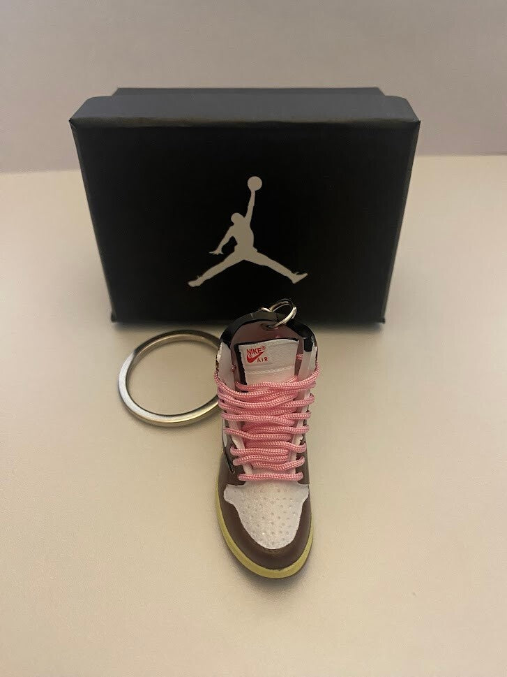 JORDAN 1 RETRO HIGH OG SP-(TRAVIS SCOTT MOCHA)-3D SNEAKER KEYCHAIN WITH BOX