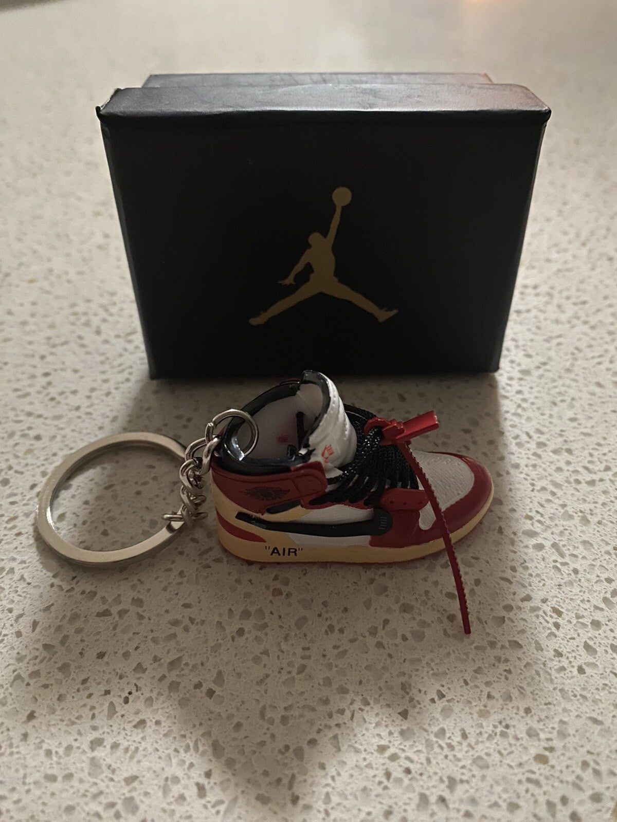 JORDAN 1 RETRO HIGH OFF-WHITE-(CHICAGO)-3D SNEAKER KEYCHAIN WITH BOX