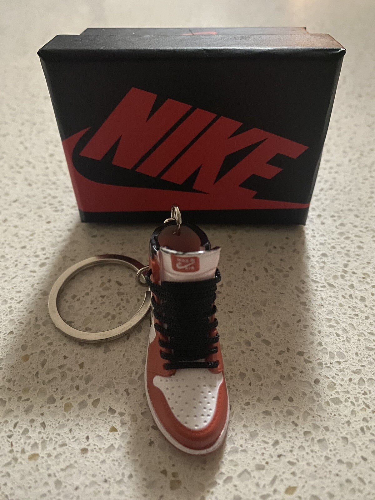 NIKE AIR JORDAN 1 RETRO HIGH-(REVERSE SHATTERED BACKBOARD)-3D KEYCHAIN WITH BOX