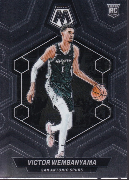 VICTOR WEMBANYAMA-NO.238 (BASE)-2023-24 PANINI-MOSAIC (RC) ROOKIE CARD