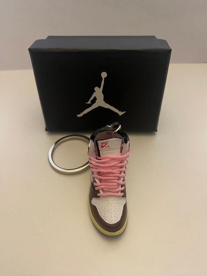 JORDAN 1 RETRO HIGH OG SP-(TRAVIS SCOTT MOCHA)-3D SNEAKER KEYCHAIN WITH BOX