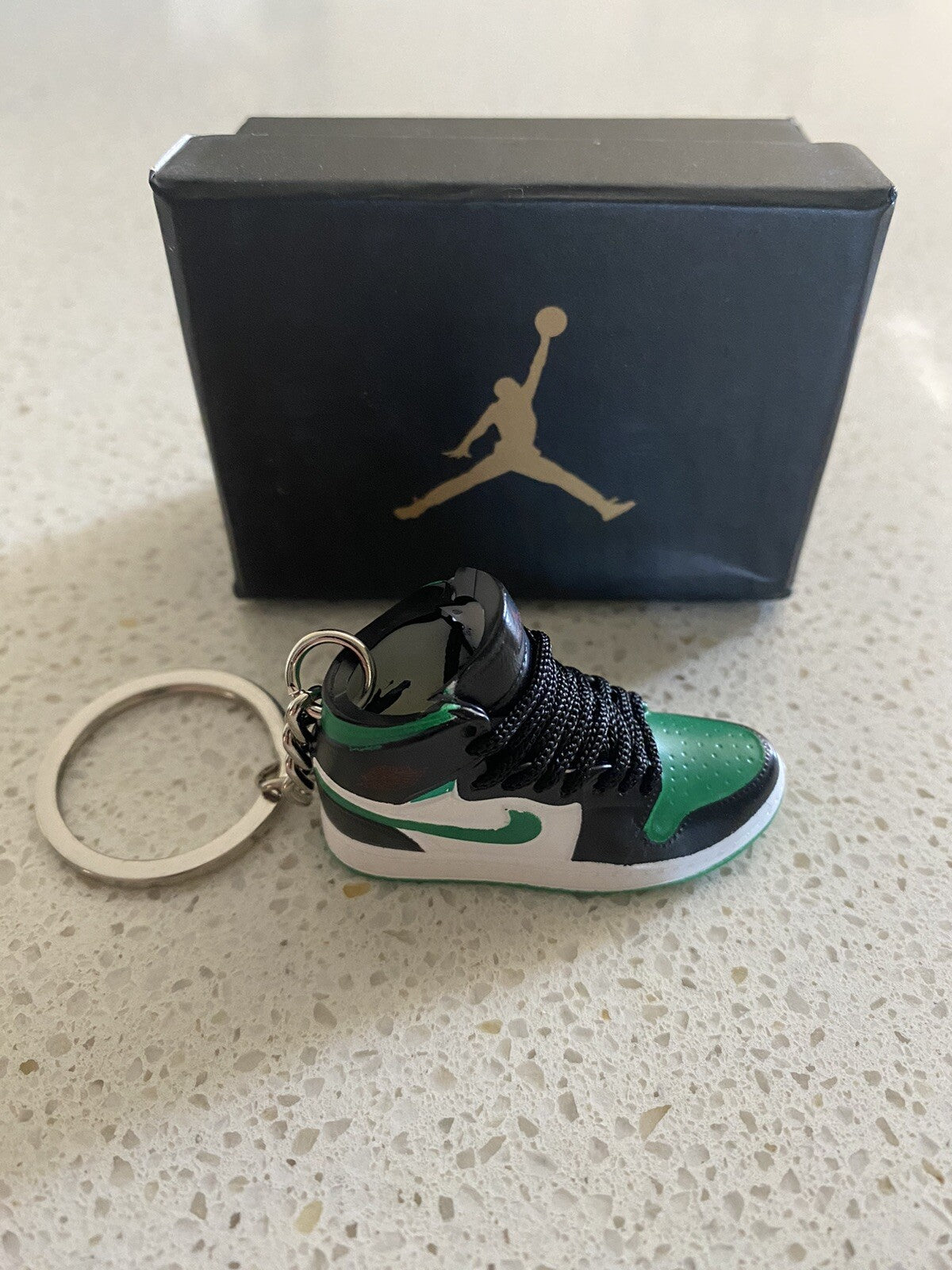 NIKE AIR JORDAN 1 RETRO HIGH-3D SNEAKER KEYCHAIN WITH BOX