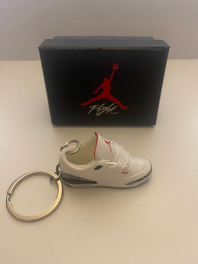 AIR JORDAN 3-(WHITE CEMENT REIMAGINED)-1/6 SCALE 3D SNEAKER KEYCHAIN WITH BOX